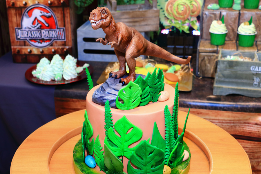 Организация детских праздников - торт динозавр