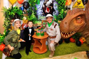 Детские праздники - праздник с динозавром